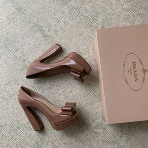Authentic - Prada Patent Cammeo Pumps with bow